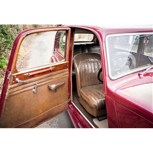 34 - 1953 LEA-FRANCIS 14HP 4-LIGHT SALOONRegistration Number: KCJ 853Chassis Number: 9964Recorded Mileage... 