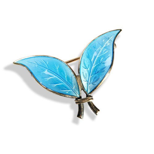 122 - A DAVID ANDERSEN SILVER ENAMEL LEAF BROOCHof two joined leaves set with light blue enamel. Brooch pi... 