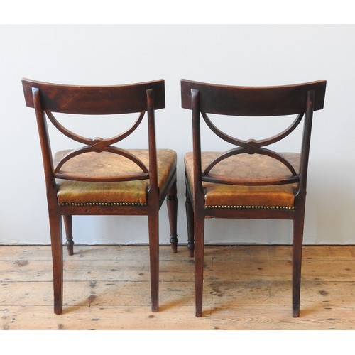 68 - A SET OF FIVE REGENCY MAHOGANY DINING CHAIRS, CIRCA 1810, panelled top rails above X-shaped splats, ... 