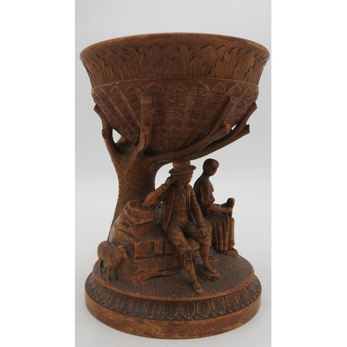 287 - AN UNUSUAL CONTINENTAL CARVED WOODEN TAZZA, EARLY 20TH CENTURY ,naturalistically modelled with the f... 