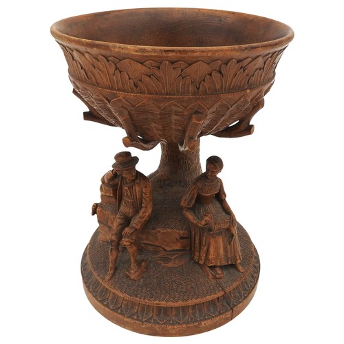 287 - AN UNUSUAL CONTINENTAL CARVED WOODEN TAZZA, EARLY 20TH CENTURY ,naturalistically modelled with the f... 