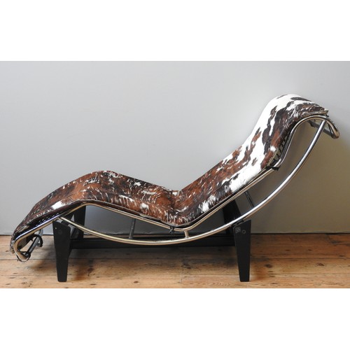 62 - AFTER LE CORBUSIER, A CHROMED TUBULAR STEEL CHAISE LOUNGE, a copy of the celebrated LC4 model, elega... 