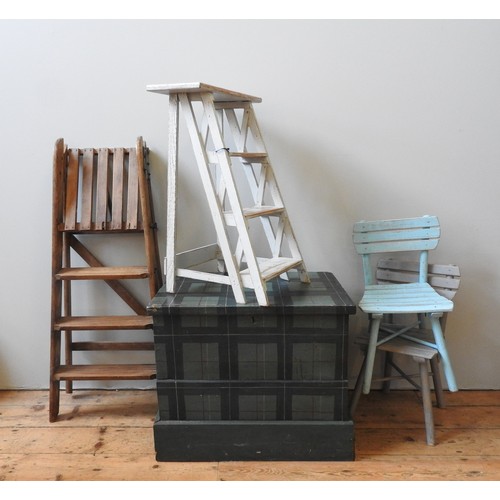 376 - A 19TH CENTURY PINE BLANKET TRUNK AND TWO SLATTED CHILDREN'S CHAIRS, the trunk painted with a tartan... 