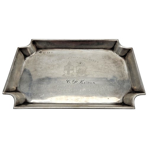 318 - A GWR PRESENTATION SILVER PEN TRAY, oblong shape with fluted corners, engraved with the full GWR twi... 