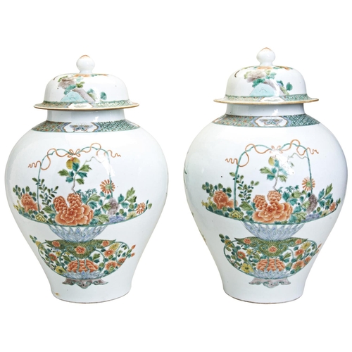 252 - LARGE PAIR OF FAMILLE VERTE JARS AND COVERSLATE QING DYNASTYthe baluster sides each finely painted w... 