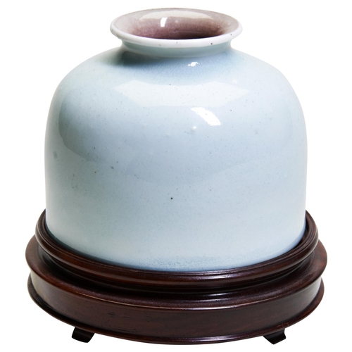 176 - CELADON-GLAZED BEEHIVE WATERPOT KANGXI MARK, 20TH CENTURYthe exterior covered in a pale-green glaze ... 