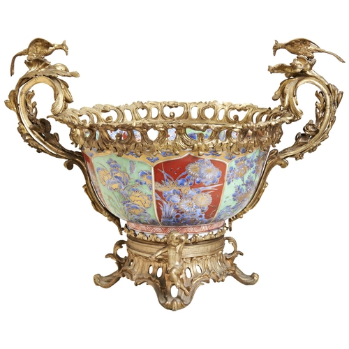 297 - A LARGE CHINESE IMARI PATTERN BOWL WITH ORMOLU MOUNTSPORCELAIN KANGXI PERIOD (1662-1722)the flared s... 