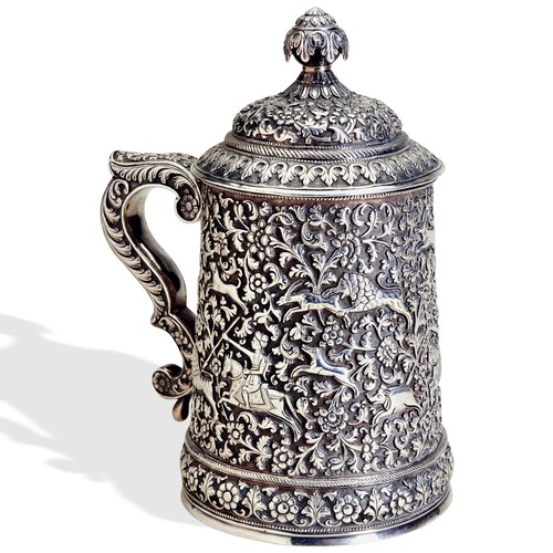 148 - AN EARLY AND FINE SILVER TANKARD, MADE IN KUTCH, INDIA, C.1870. Unusually for this type of work, the... 