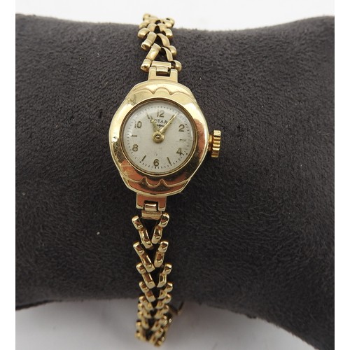 229 - A LADIES VINTAGE GOLD ROTARY COCKTAIL WATCH, CIRCA , stamped 9ct on the bracelet clasp and the side ... 