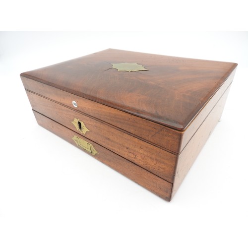 219 - A 19TH CENTURY WINDSOR AND NEWTON MAHOGANY ARTIST'S BOX , CIRCA 1870, the hinged lid inset with bras... 