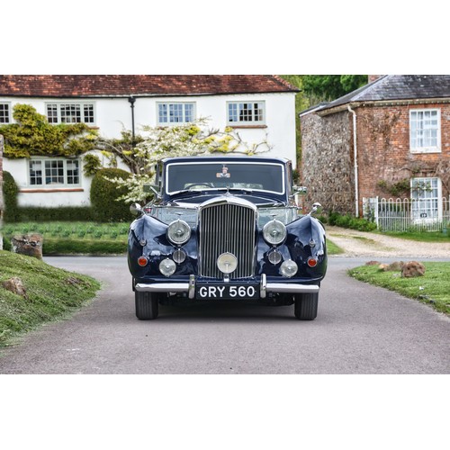 14 - 1950 BENTLEY MARK VI SIX LIGHT SALOON BY FREESTONE AND WEBBRegistration Number: GRY 560Chassis Numbe... 