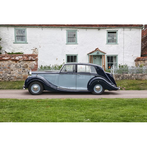 14 - 1950 BENTLEY MARK VI SIX LIGHT SALOON BY FREESTONE AND WEBBRegistration Number: GRY 560Chassis Numbe... 