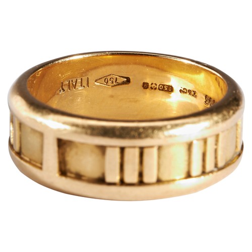 278 - TIFFANY; 18CT GOLD ATLAS RINGthe band with Roman Numerals as decoration.Hallmarked for Tiffany &... 