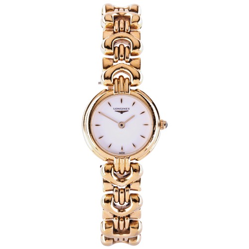 341 - LONGINES REF: L6 2222: A GOLD PLATED LADIES WRISTWATCH Signed dial with baton numerals, quartz movem... 