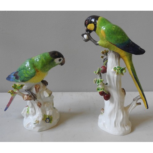 220 - TWO MEISSEN MODELS OF PARROTS, LATE 19TH / EARLY 20TH CENTURY, one perched on a rocaille base (20.5 ... 