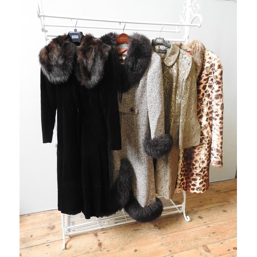 657 - VARIOUS CLOTHING, INCLUDING A 1970’S MARK RUSSELL BROWN TWEED COAT WITH FAUX FUR COLLAR, A BLACK VEL... 