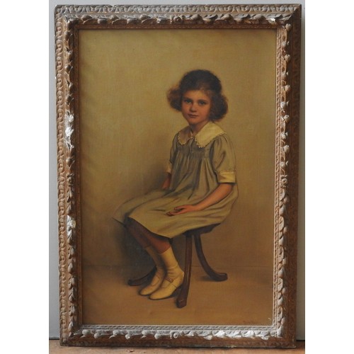 620 - RALPH PEACOCK (1868-1946) OIL PAINTING ON CANVAS OF SEATED GIRL, signed in bottom right corner117 x ... 