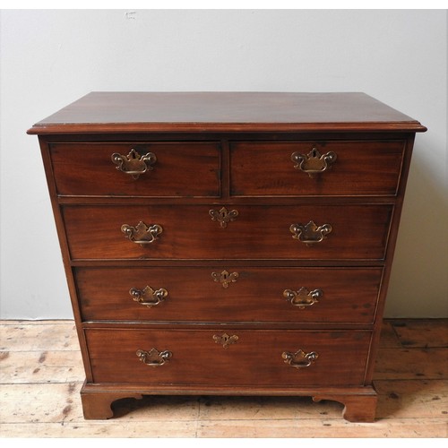 62 - A GEORGE III MAHOGANY CHEST OF TWO SHORT AND THREE LONG DRAWERS upon bracket feet, 95 X 99 X 50 cms