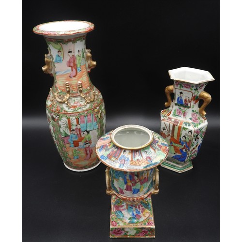 352 - THREE CHINESE FAMILLE ROSE VASES, QING DYNASTY, 19TH CENTURY, each decorated with courtiers engaged ... 