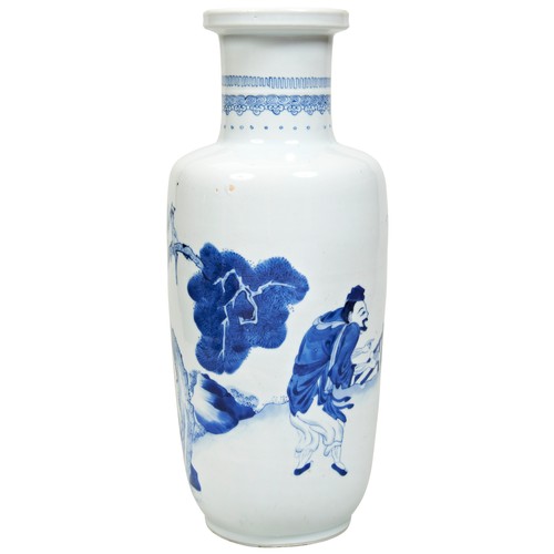 47 - LARGE BLUE AND WHITE ROULEAU VASE KANGXI PERIOD (1662-1722)康熙青花神仙人物圖紋the vase of cylindrical body is... 