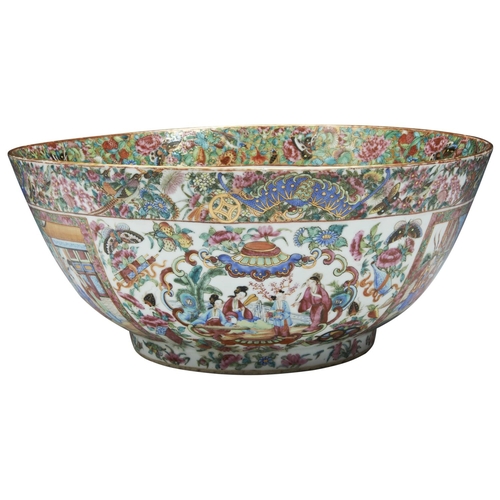 233 - A LARGE CANTON FAMILLE ROSE BOWLQING DYNASTY, 19TH CENTURYfinely decorated in the typical palette wi... 