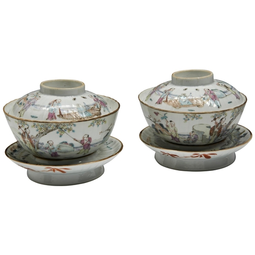 243 - PAIR OF FAMILLE ROSE COVERED BOWLS AND STANDSLATE QING DYNASTYthe fluted sides painted with figures ... 