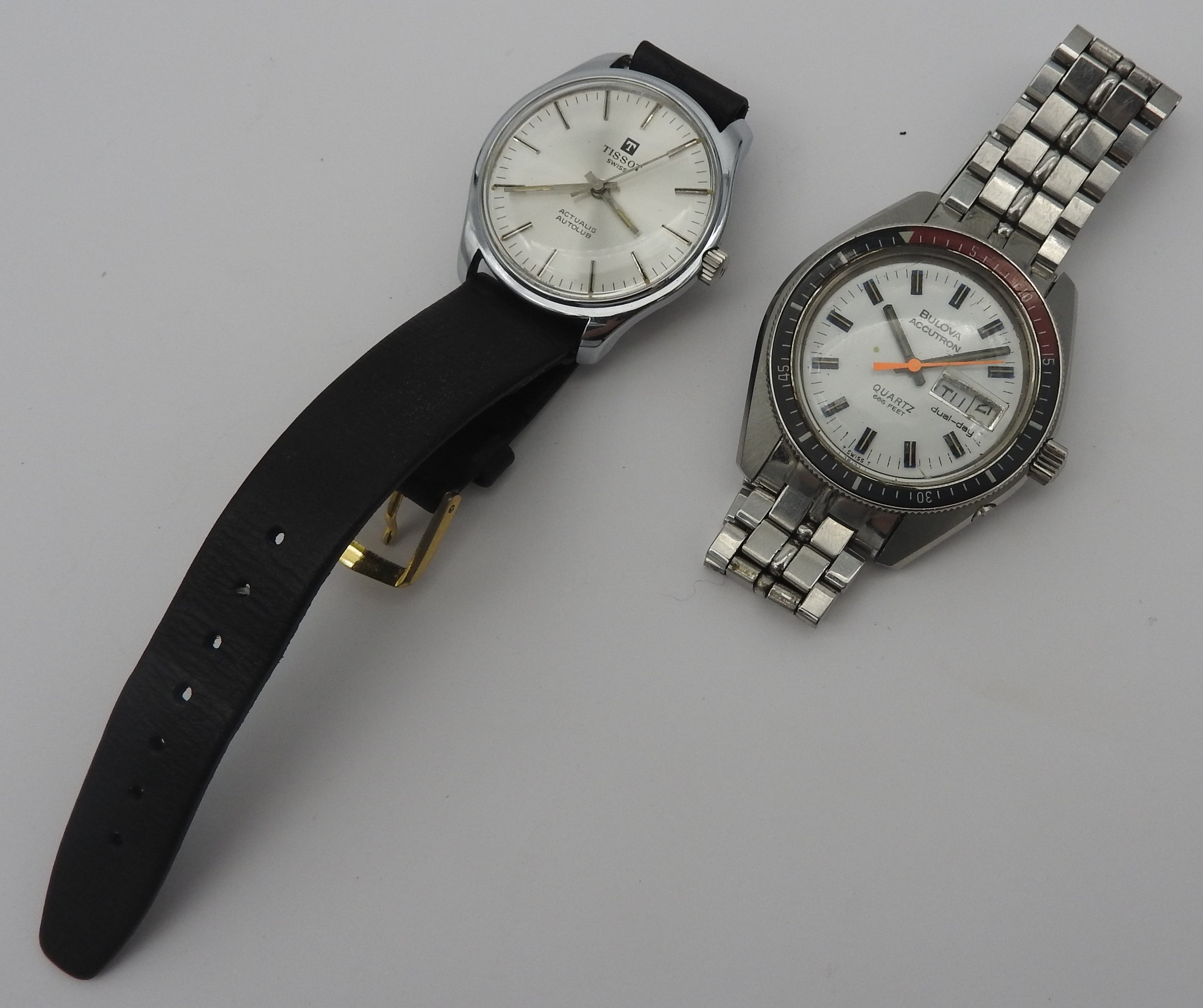 A BULOVA ACCUTRON QUARTZ 666 WRISTWATCH AND A TISSOT ACTUALIS