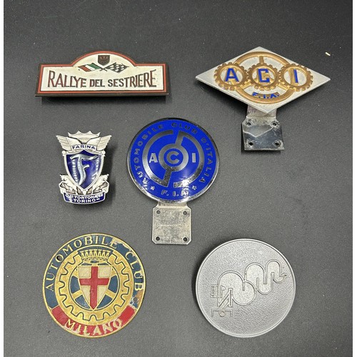 504 - AUTOMOBILE CLUB ITALIA BADGES, PLUS OTHERSLot includes:Blue enamel ACI club grill badge (70mm)Gold/b... 