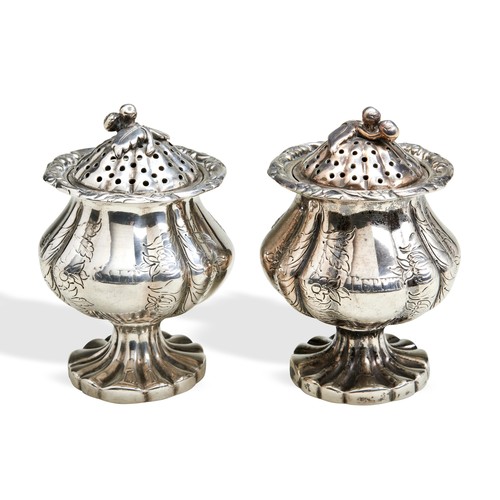 105 - A PAIR OF HEAVY GAUGE COMPRESSED MELON SHAPE CONDIMENT SHAKERS, CALCUTTA C.1840. A good pair of  con... 