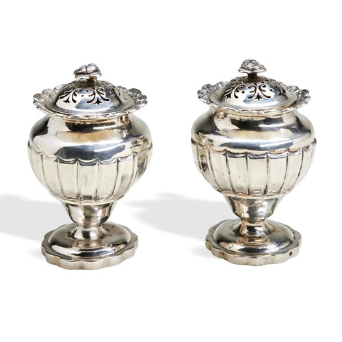 106 - A PAIR OF HALF FLUTED CONDIMENT SHAKERS, MADRAS C.1850. A pair of condiment shakers with heavily gil... 