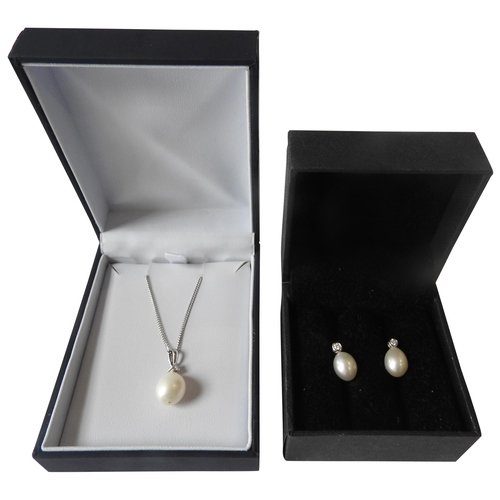 413 - A PEARL AND DIAMOND PENDANT AND A PAIR OF PEARL AND DIAMOND EARRINGS, the pendant in an 18ct white m... 