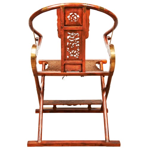 98 - A HUANGHUALI HUNTING FOLDED CHAIR