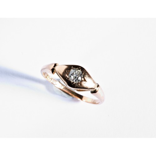 406 - A DIAMOND RINGthe old brilliant-cut diamond star set on a plain gold mount.Marked '9CT'Total weight ... 