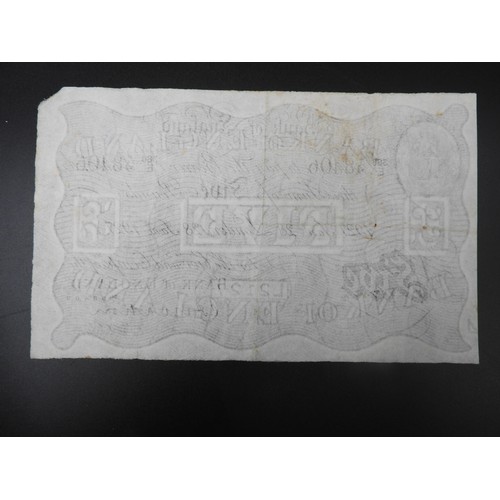 390 - A BANK OF ENGLAND WHITE FIVE POUND NOTE, 1927, signed Mahon, dated 28th Jan 1927 (London) and number... 