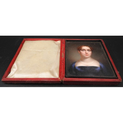 437 - AN EARLY 19TH CENTURY PORTRAIT MINIATURE, the hand painted panel depicting a Regency beauty wearing ... 