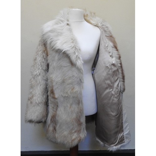 257 - A VINTAGE LADIES ARCTIC FOX FUR JACKET, satin lined