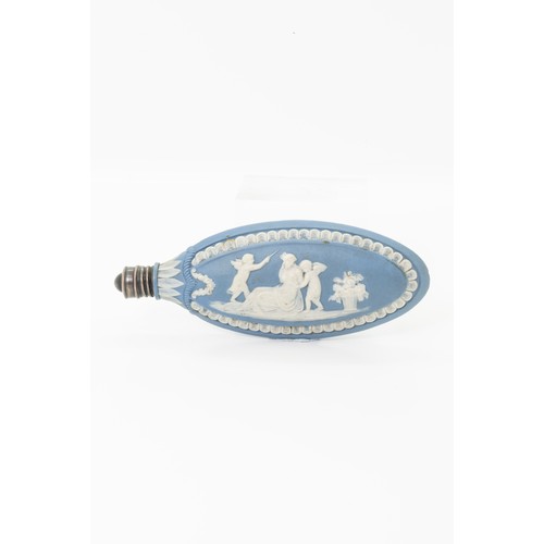 876 - A WEDGWOOD JASPER SCENT BOTTLELATE 18TH CENTURYDecorated with neoclassical scenes and with metal mou... 