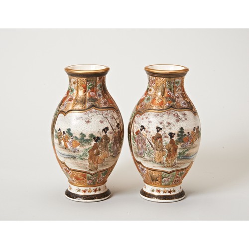 2179 - A PAIR OF JAPANESE SATSUMA VASESMEIJI PERIOD (1868-1912)painted with panels of elegant ladies in ver... 