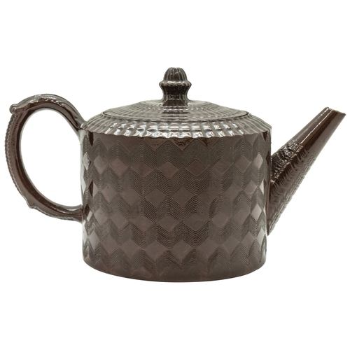 920 - A WEDGWOOD BASALT TEAPOT AND A REDWARE TEA