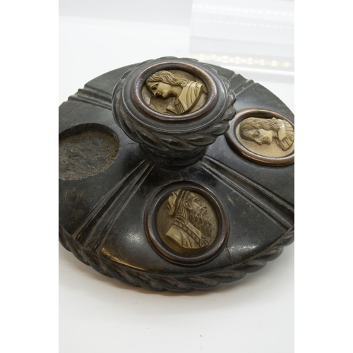 1729 - AN ITALIAN 'GRAND-TOUR' SERPENTINE MARBLE AND LAVA-INAGLIO INKWELL19TH CENTURYthe interior inset wit... 