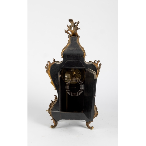 104 - A FRENCH BOULLE MANTLE CLOCK. Striking movement stamped Bartlett, domentable cream enamel dial in a ... 