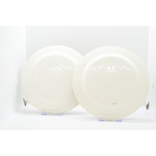 1060 - TWO FRENCH CREAMWARE PLATESCirca 1820, 21,5cms wide