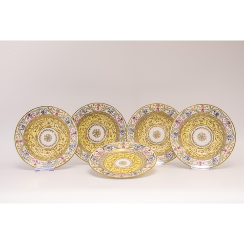 1090 - JAQUEL RUE DE LA PAIX PARIS FOUR DESSERT DISHES AND A PLATE19th century, painted mark to verso, 21cm... 