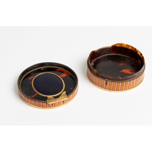 1917 - A LOUIS XVI GOLD-MOUNTED LACQUERED TORTOISESHELL BOXCIRCA 17857.5cm diam