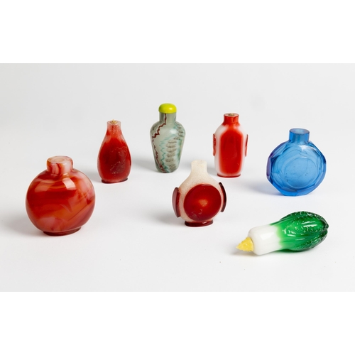 2154 - A GROUP OF SEVEN CHINESE GLASS SNUFF BOTTLES19TH / 20TH CENTURY5.5cm - 7.5cm high