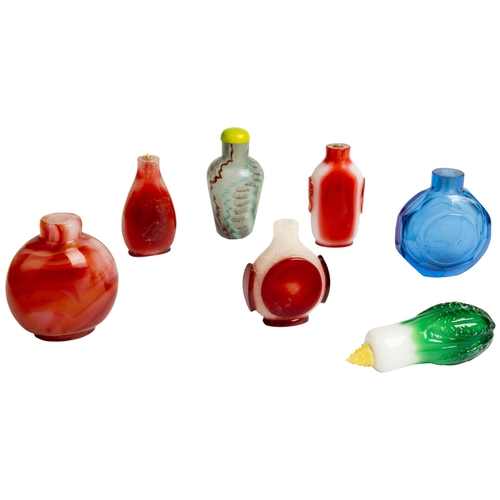 2154 - A GROUP OF SEVEN CHINESE GLASS SNUFF BOTTLES19TH / 20TH CENTURY5.5cm - 7.5cm high