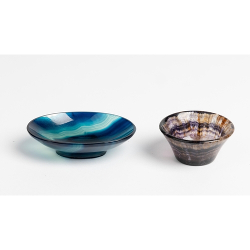 1192 - A MINIATURE DERBYSHIRE BLUE JOHN BOWL OR SALTEARLY 20TH CENTURY5.5cm diam; together with AN AGATE SA... 