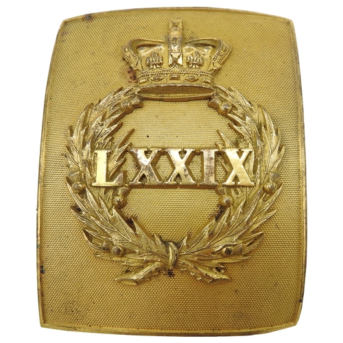 626 - A LXXIX REGIMENTAL GILT BRASS AND COPPER CROSS BELT PLATE WITH TWO BACK HOOKS AND STUDS.10 x 7.5 cms... 