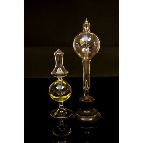 1477 - A CROOKES RADIOMETER OR LIGHT MILL, early 20th century, and a glass alcohol ‘boiler’ bulb ‘thermomet... 