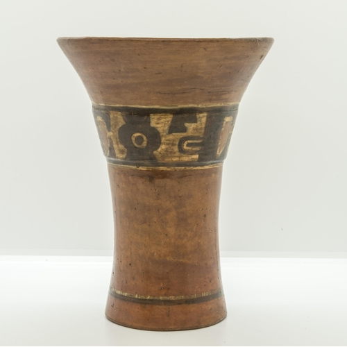 1338 - A MESOAMERICAN FLARED POTTERY VESSEL with a band of painted stylised seated figures and birds, possi... 